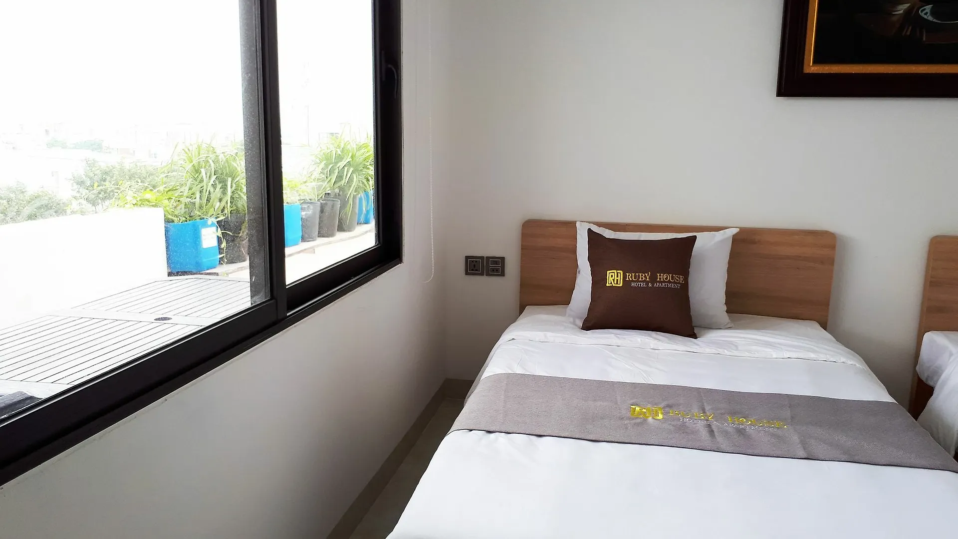 Ruby House Hotel And Apartment Da Nang Vietnam